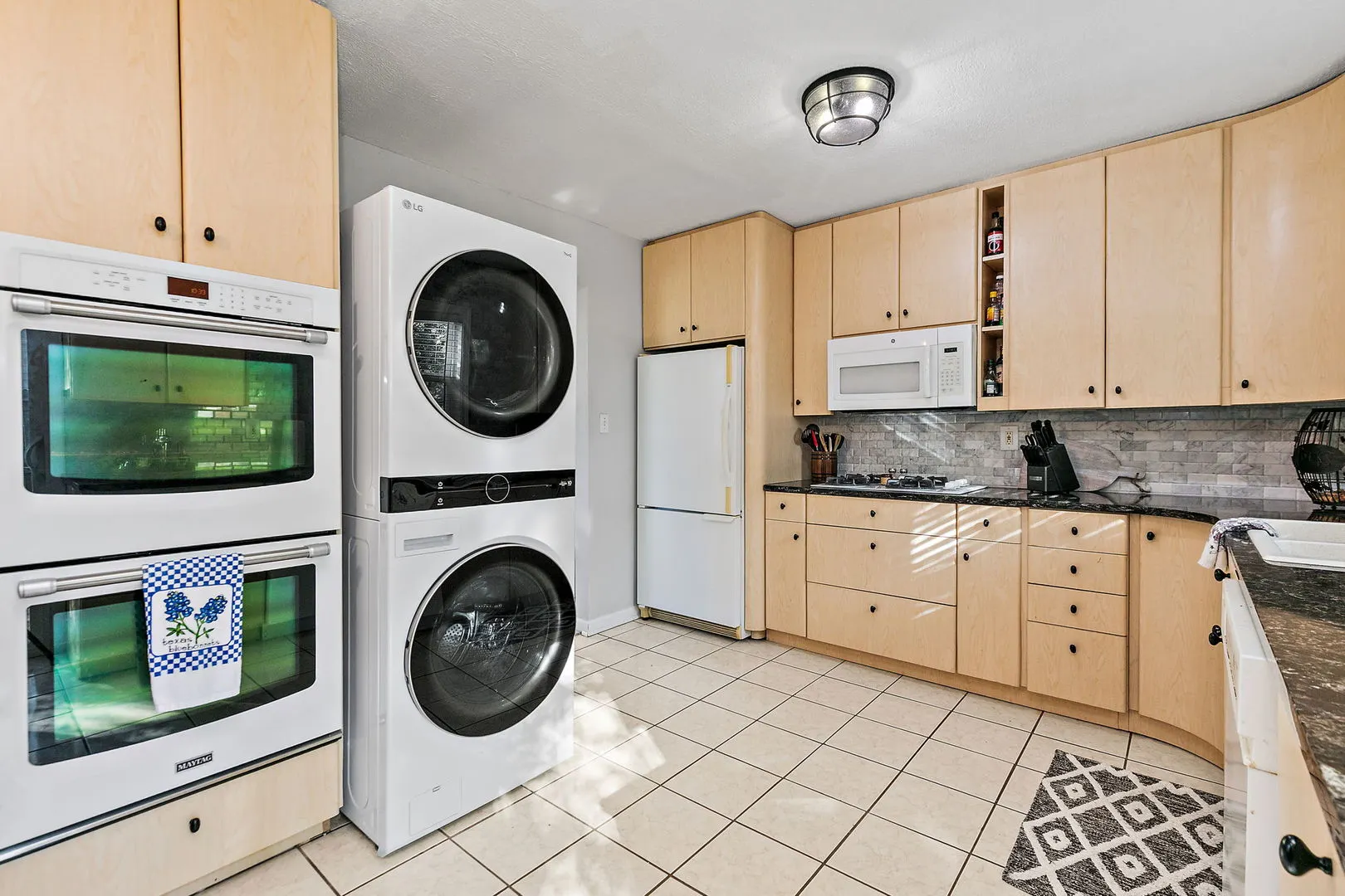 710 W Pheasant Trail IL