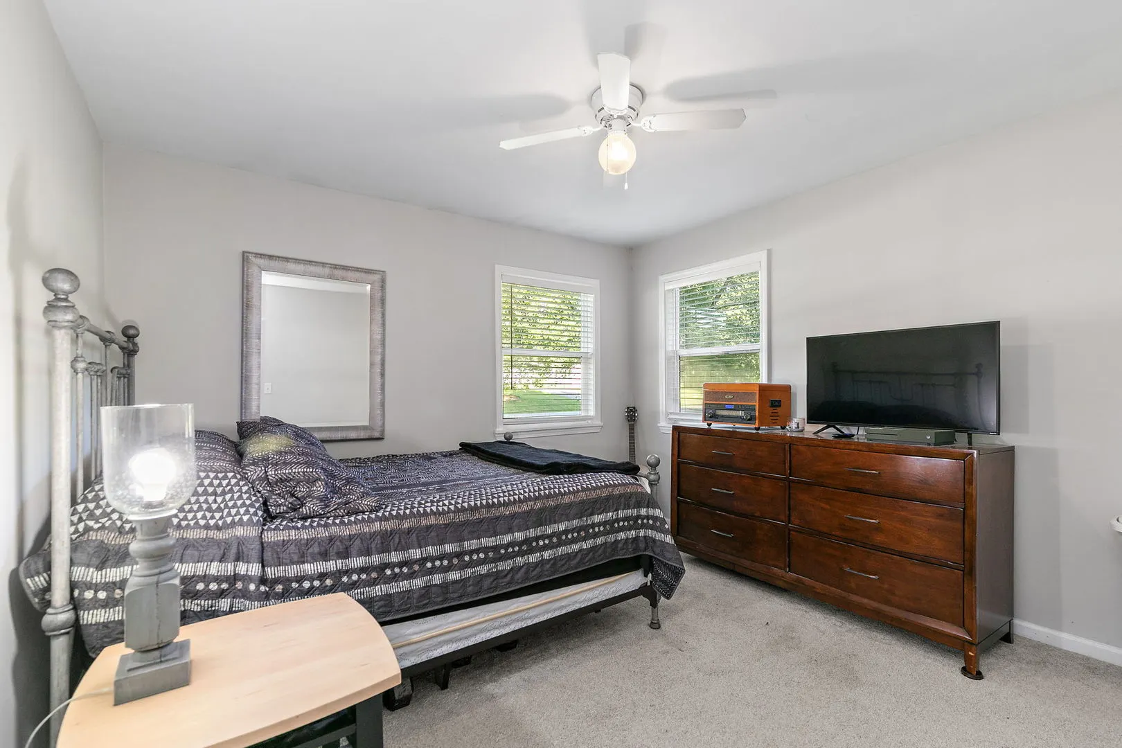 710 W Pheasant Trail IL