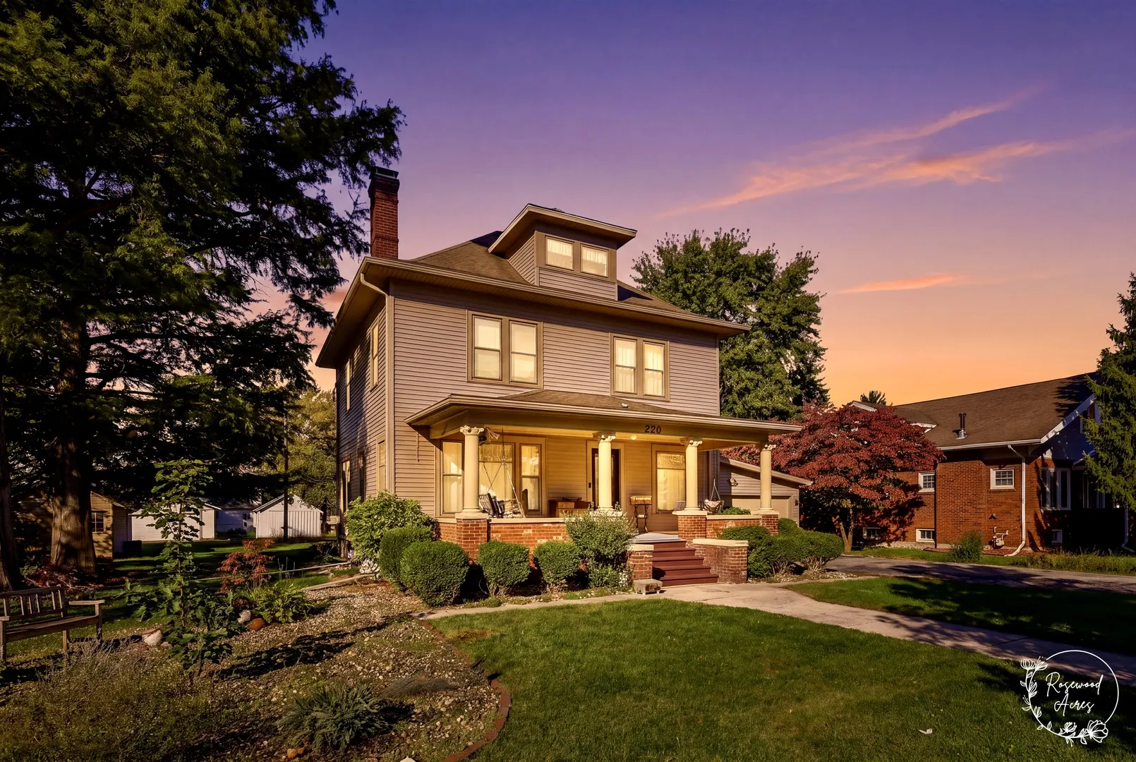 220 N Maple Street IL