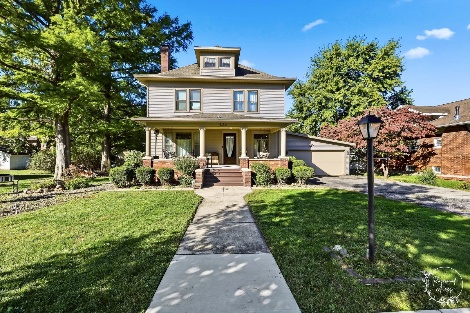 220 N Maple Street IL