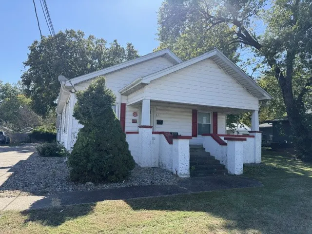 1823 W Main Street IL