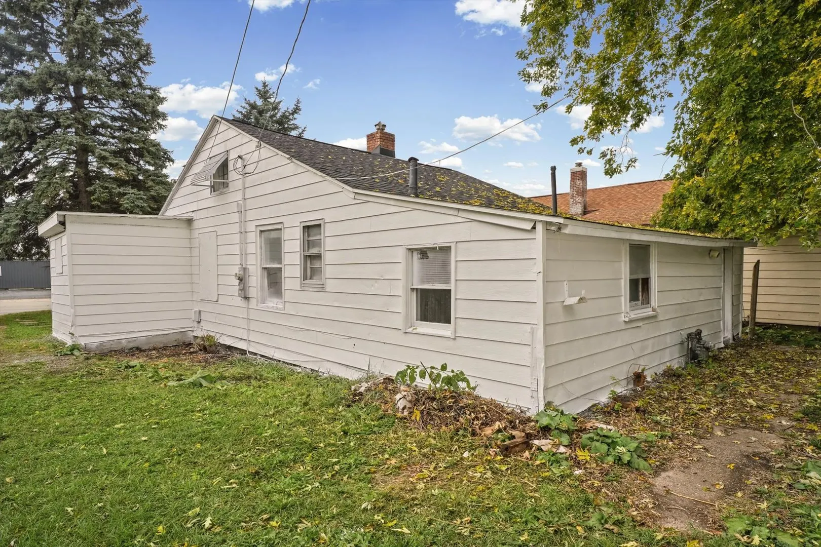 711 W Howard Street IL