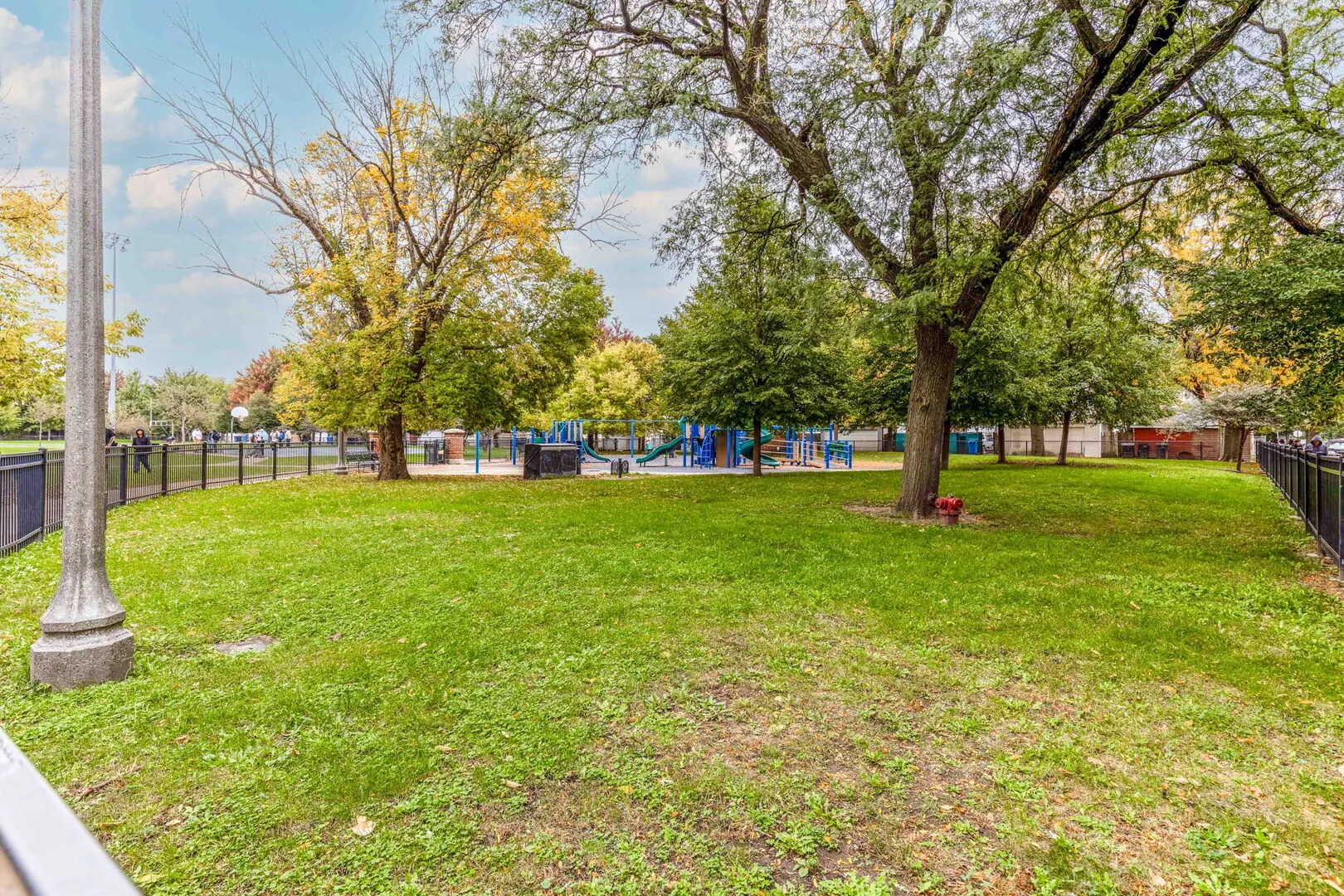 1644 N KILDARE Avenue IL