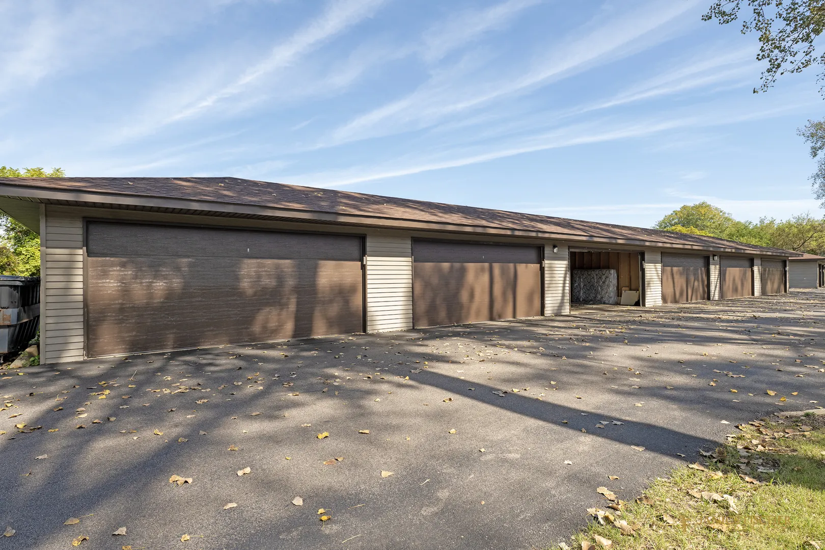 2358 South Street IL #E