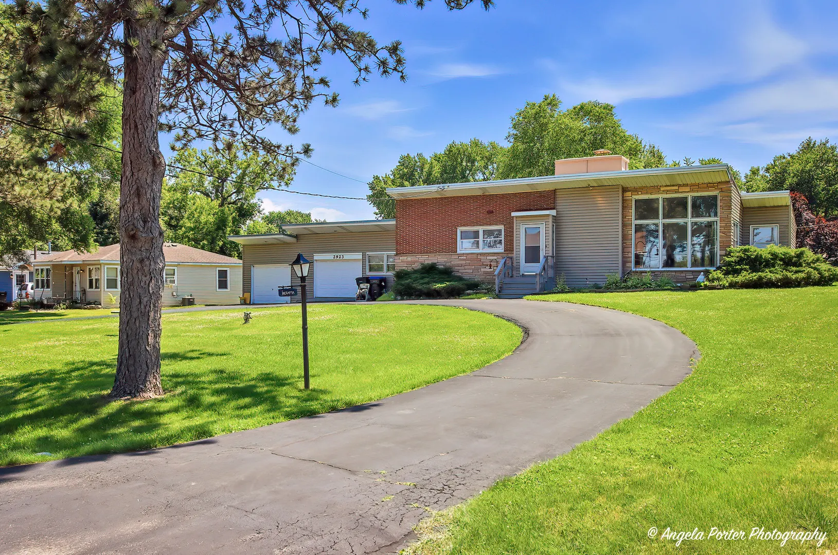 2923 Shorewood Drive IL