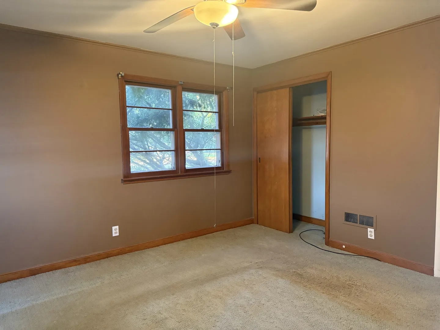 701 S 9th Street IA