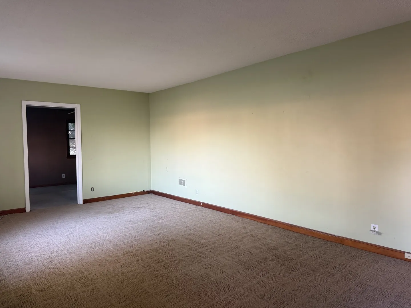 701 S 9th Street IA