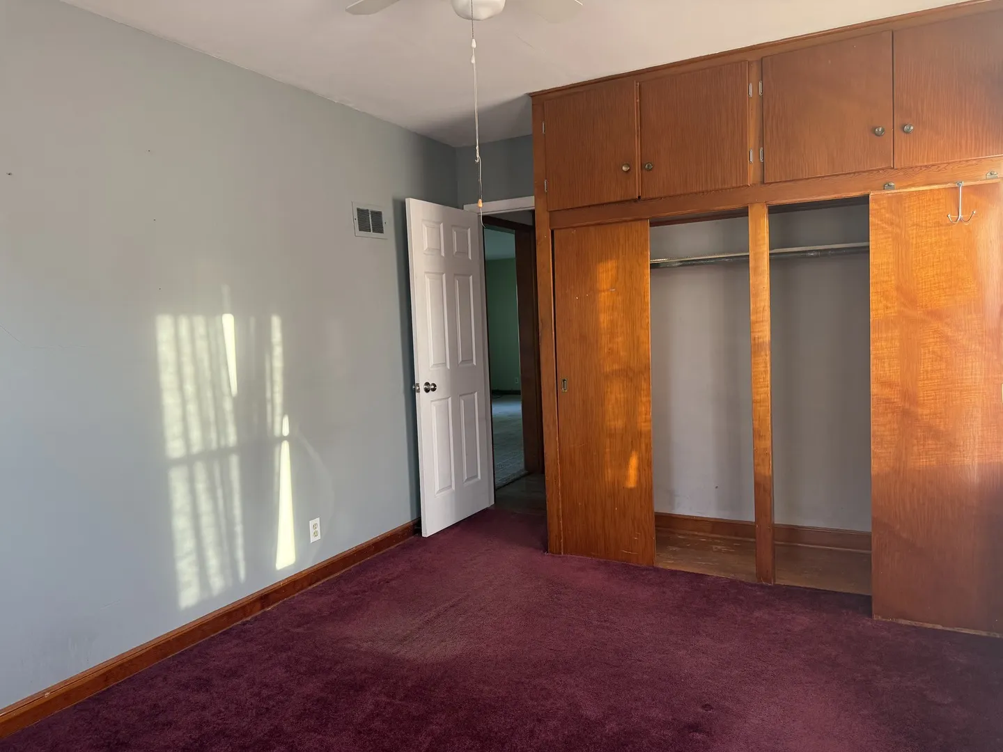 701 S 9th Street IA