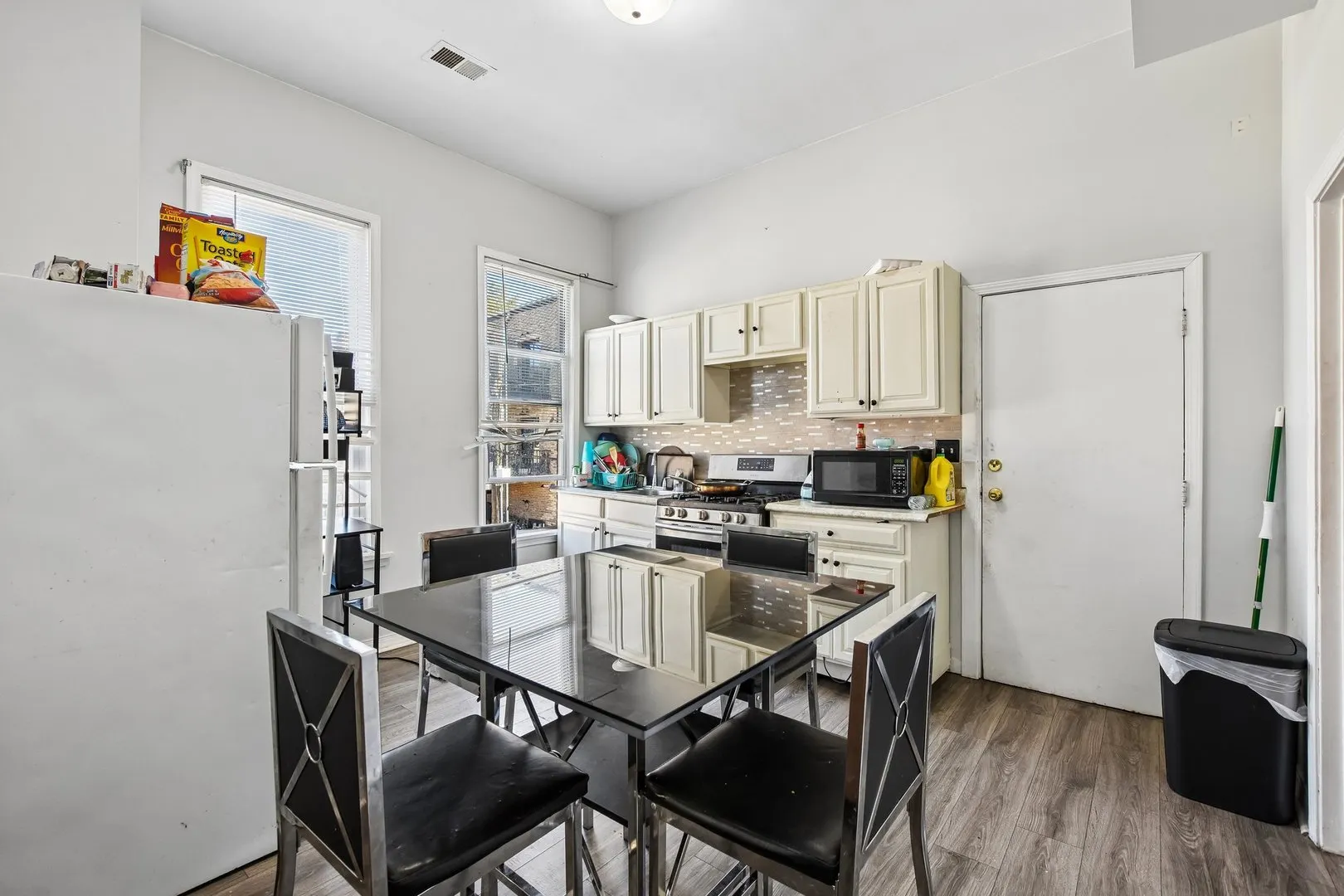 3501 W Walnut Street IL