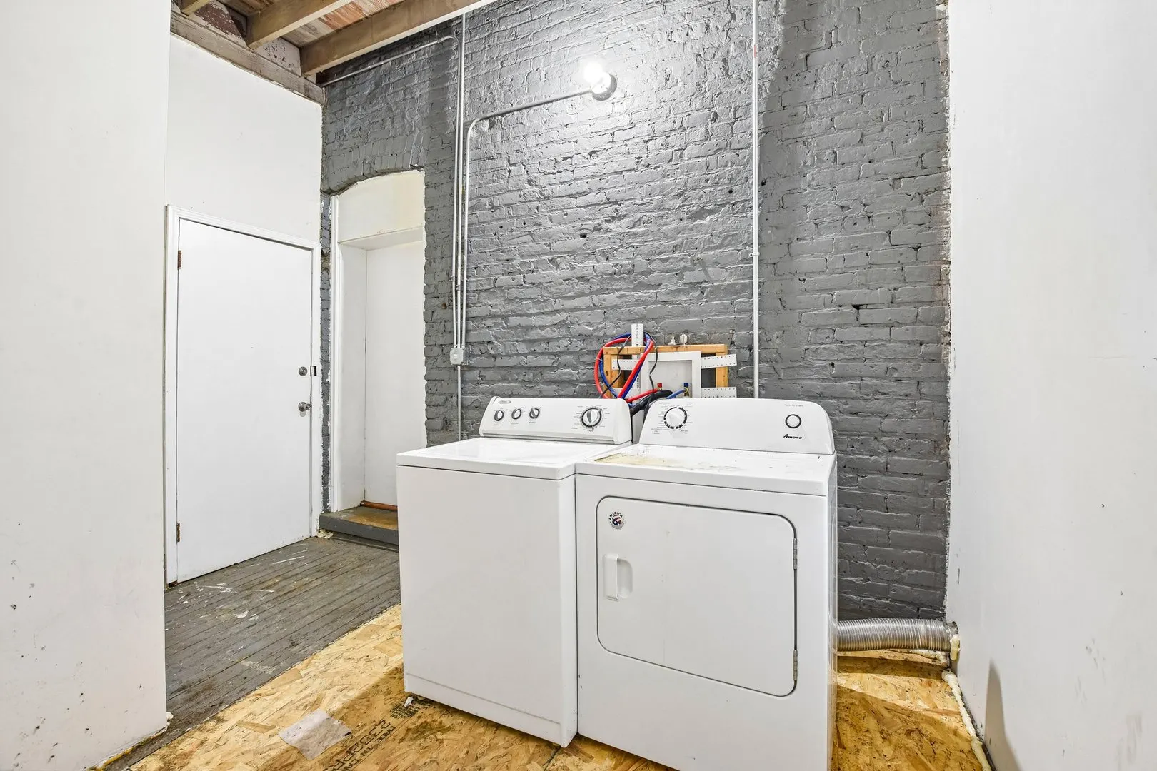 3501 W Walnut Street IL