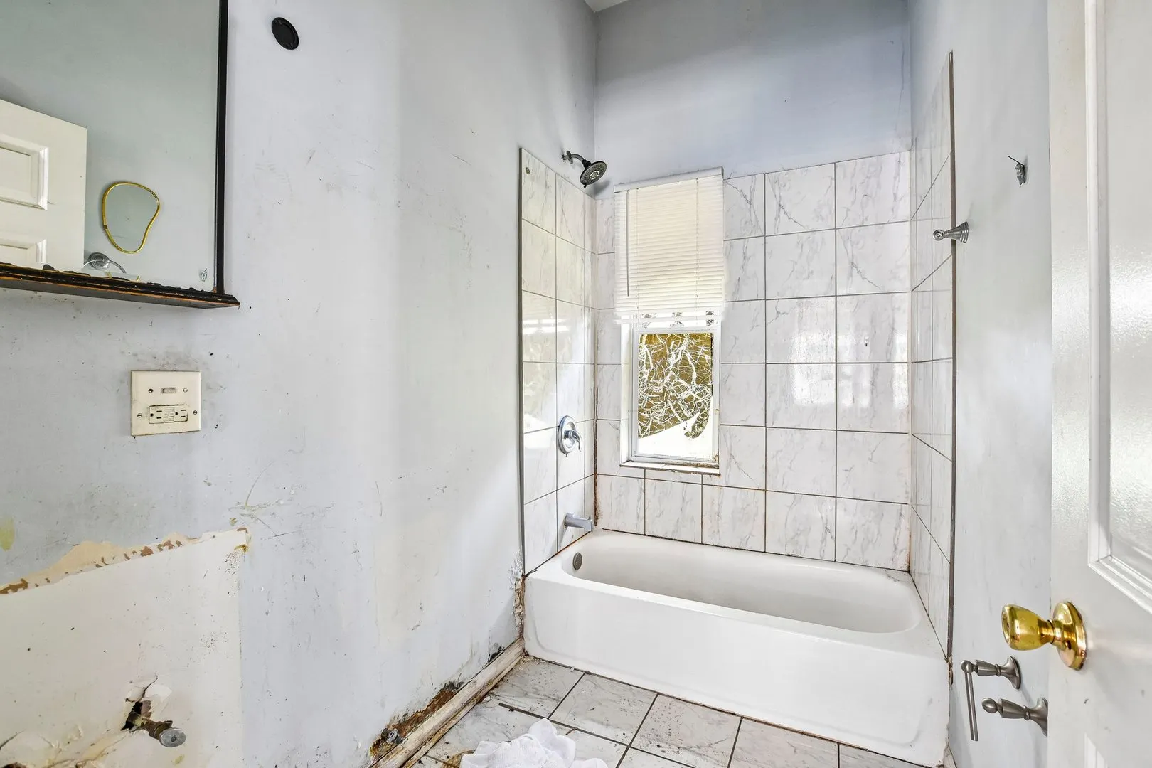 3501 W Walnut Street IL