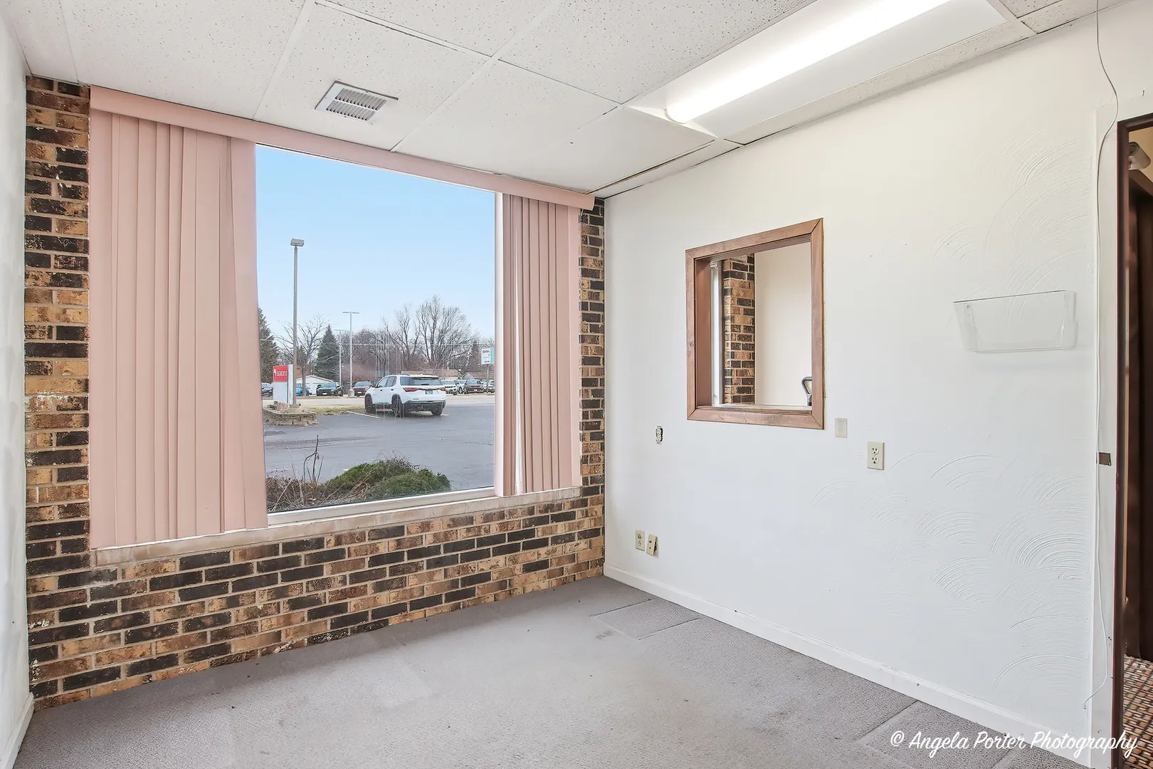 4901 W Elm Street IL