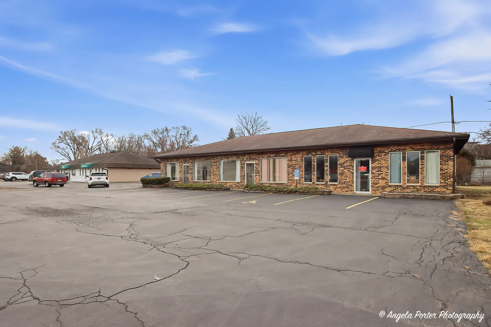 4901 W Elm Street IL