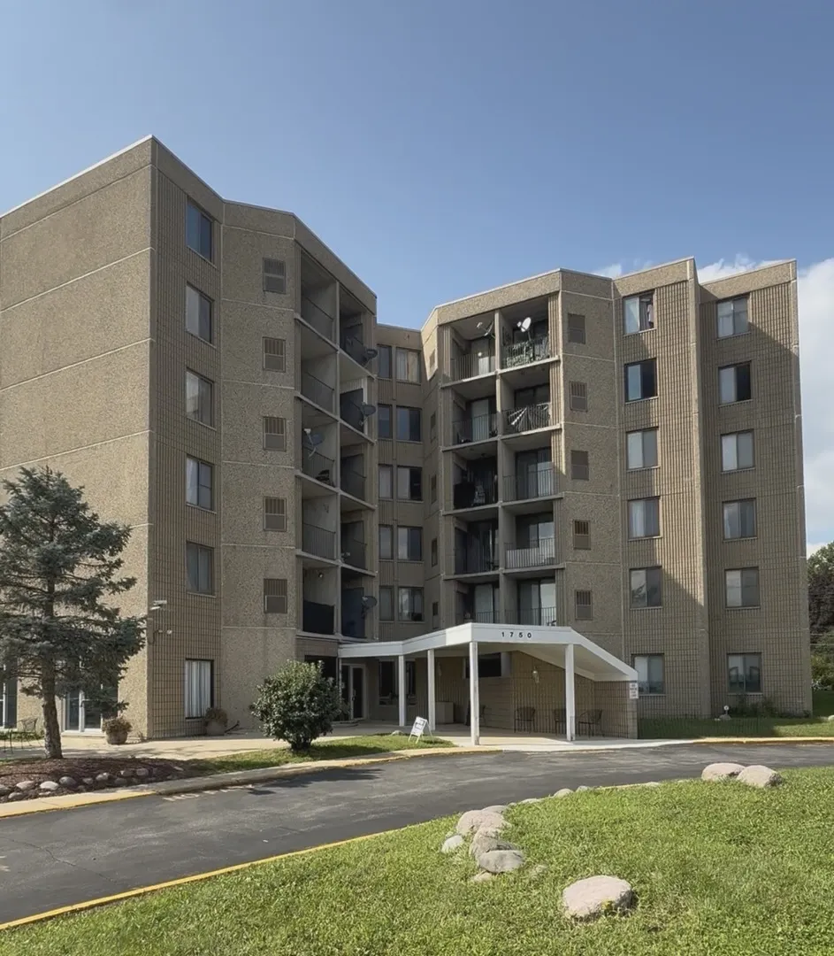 1750 N Marywood Avenue IL #314