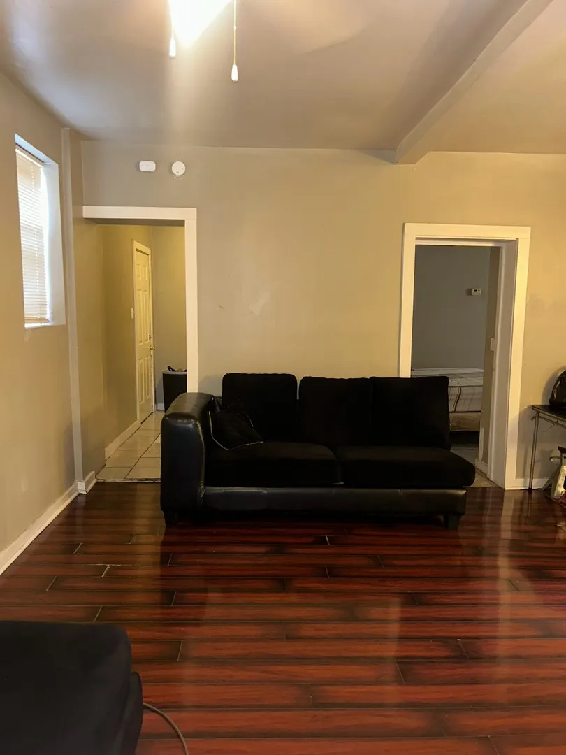 705 E 93rd Street IL