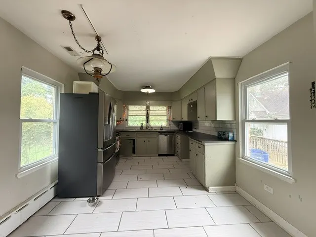 925 Glen Court IL