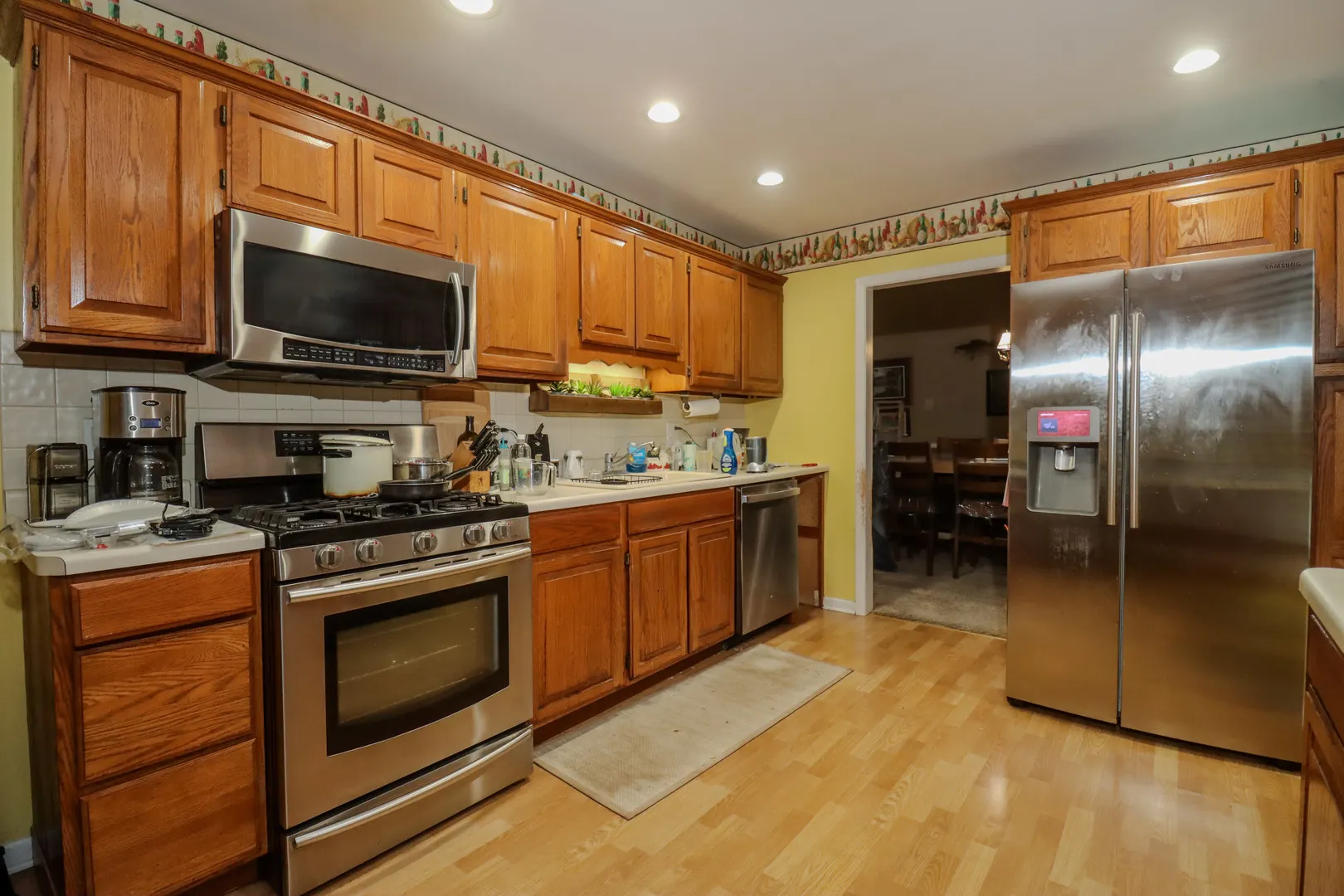 916 Camelot Drive IL