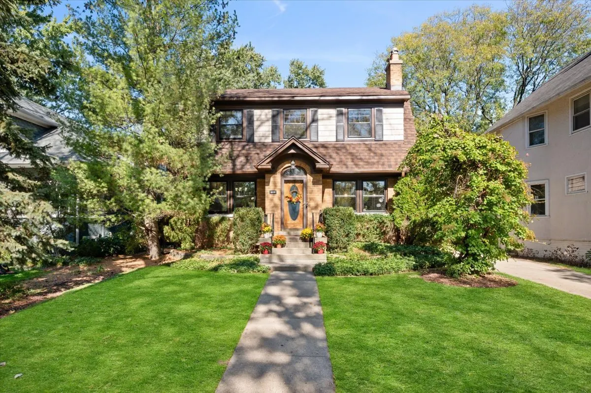 1626 Elmwood Avenue IL