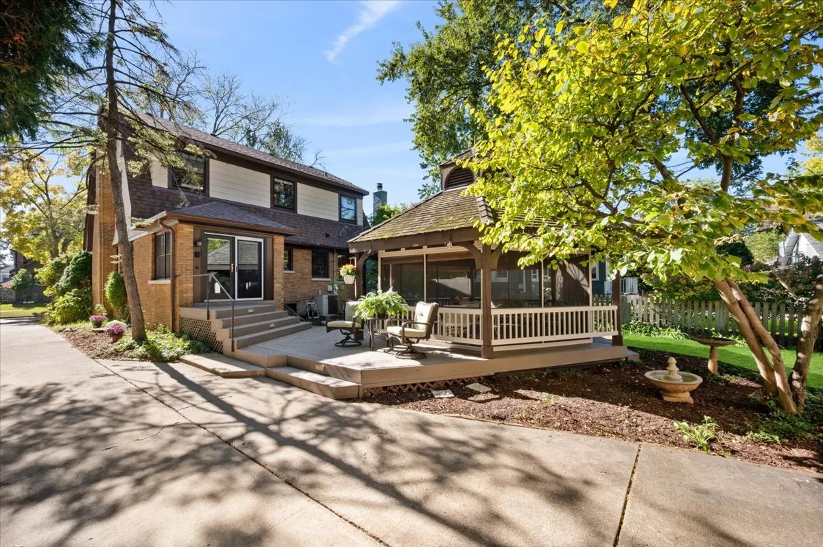 1626 Elmwood Avenue IL