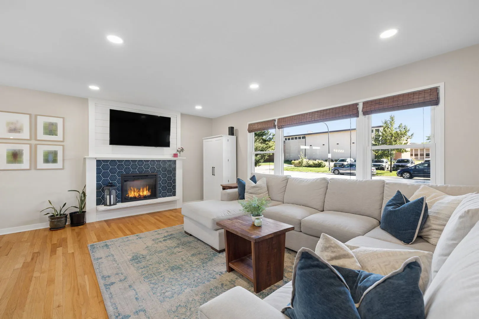 63 Elmwood Drive IL