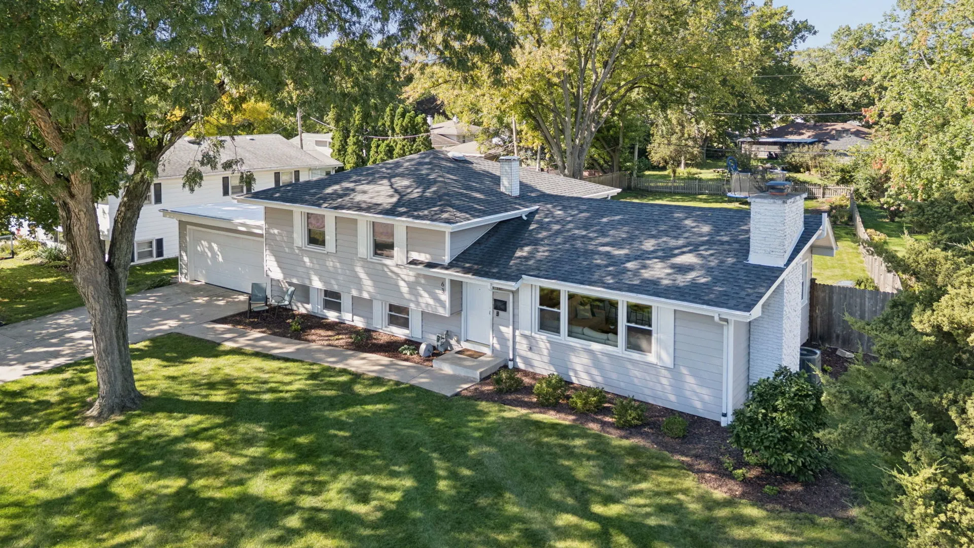 63 Elmwood Drive IL