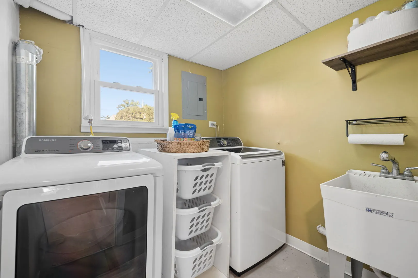63 Elmwood Drive IL