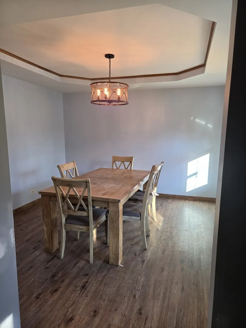 11 Ottawa Court IL