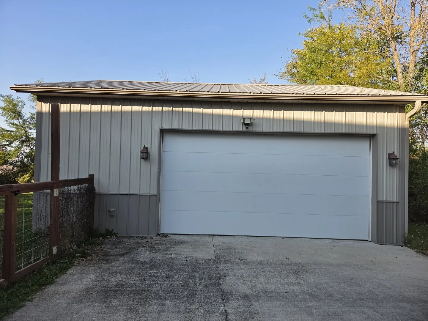 11 Ottawa Court IL