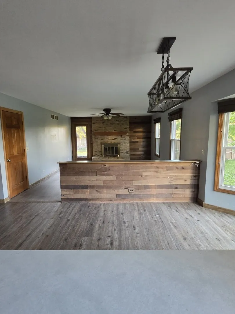11 Ottawa Court IL