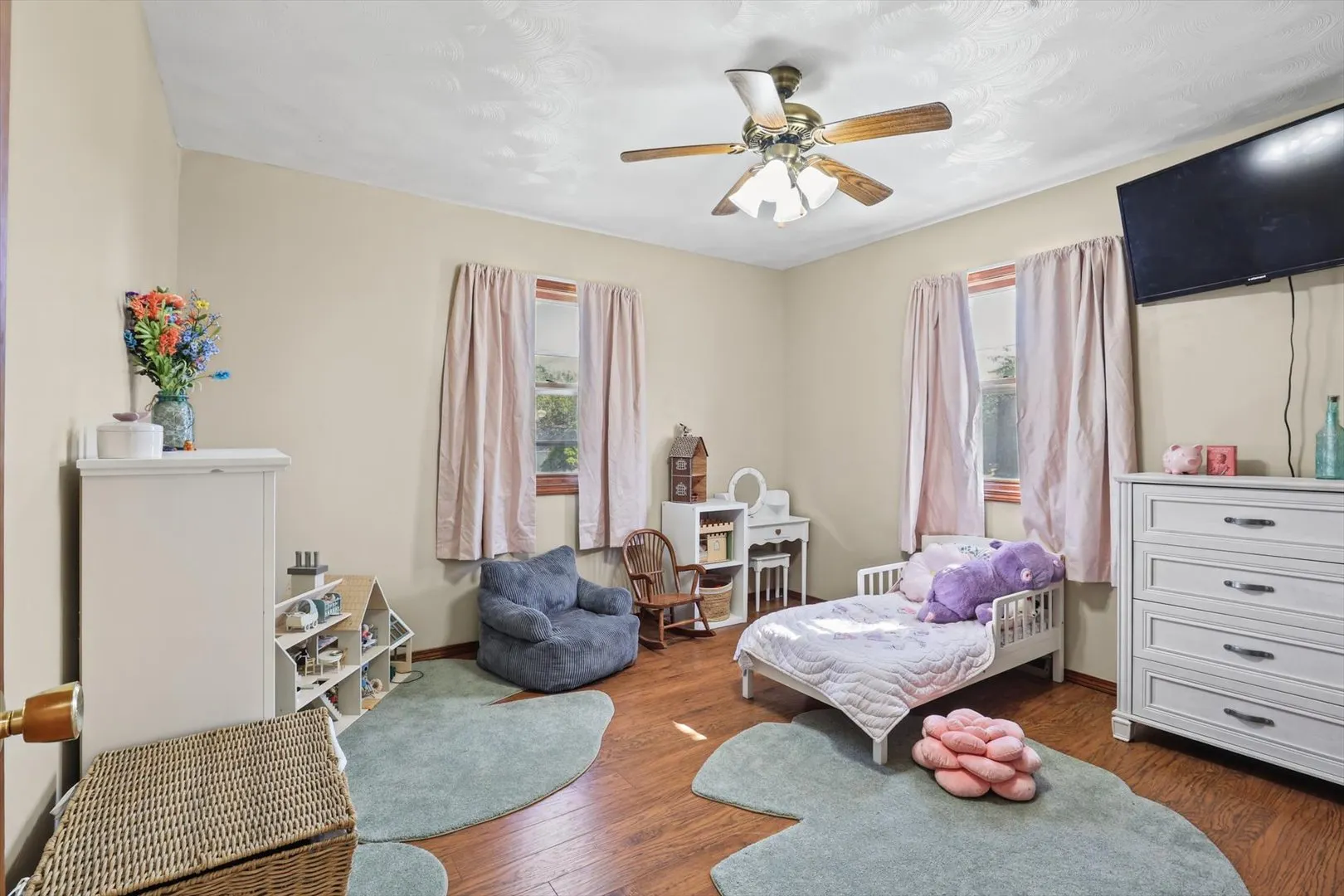 6 Hillcrest Drive IL