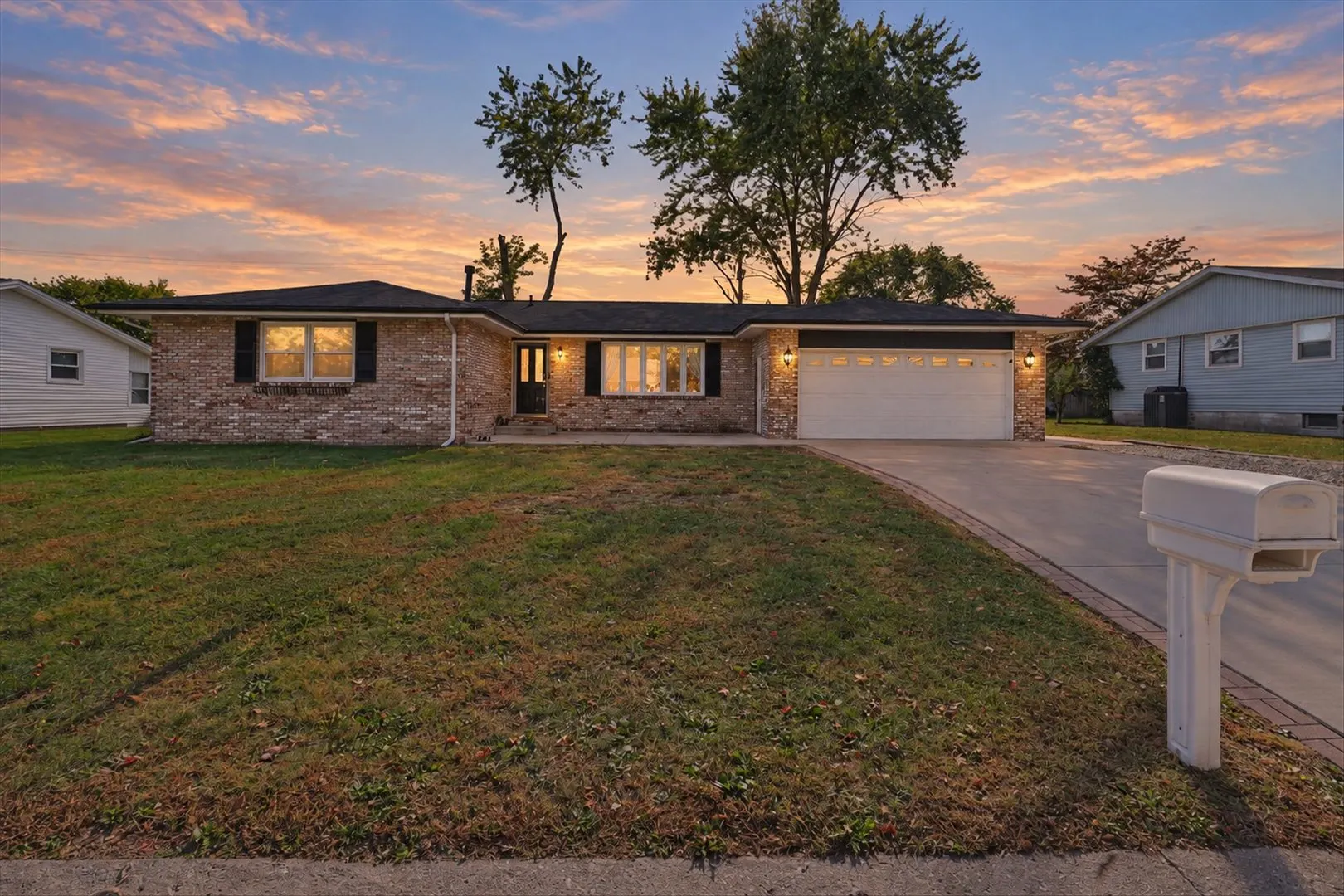 6 Hillcrest Drive IL