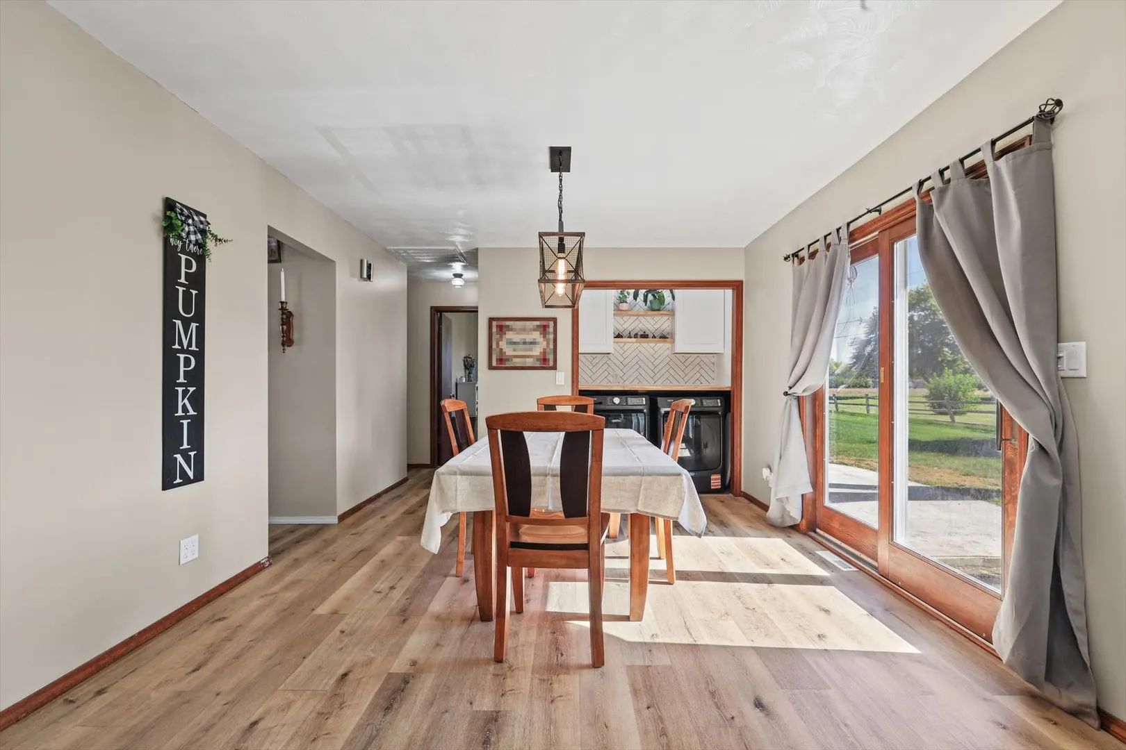 6 Hillcrest Drive IL