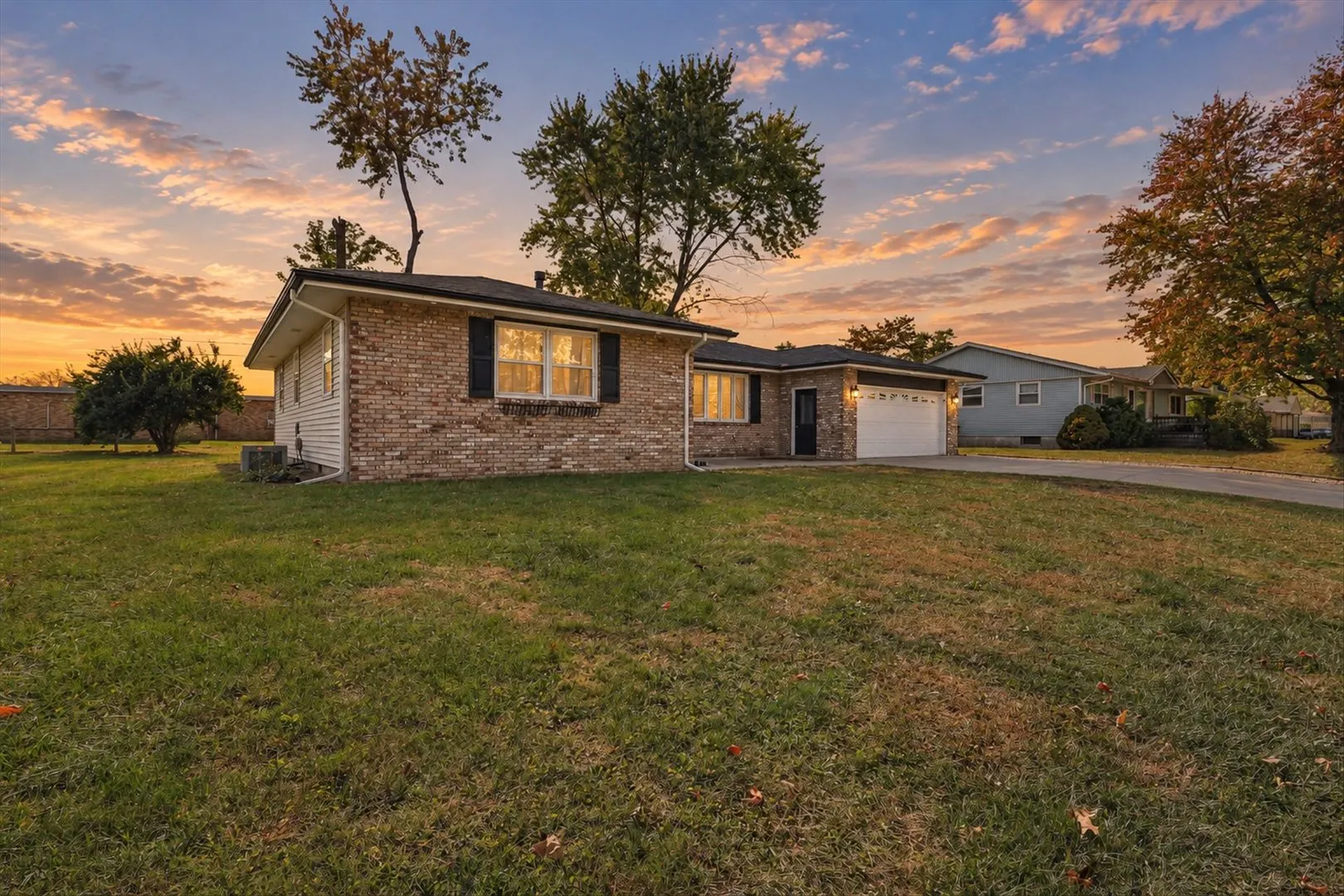 6 Hillcrest Drive IL