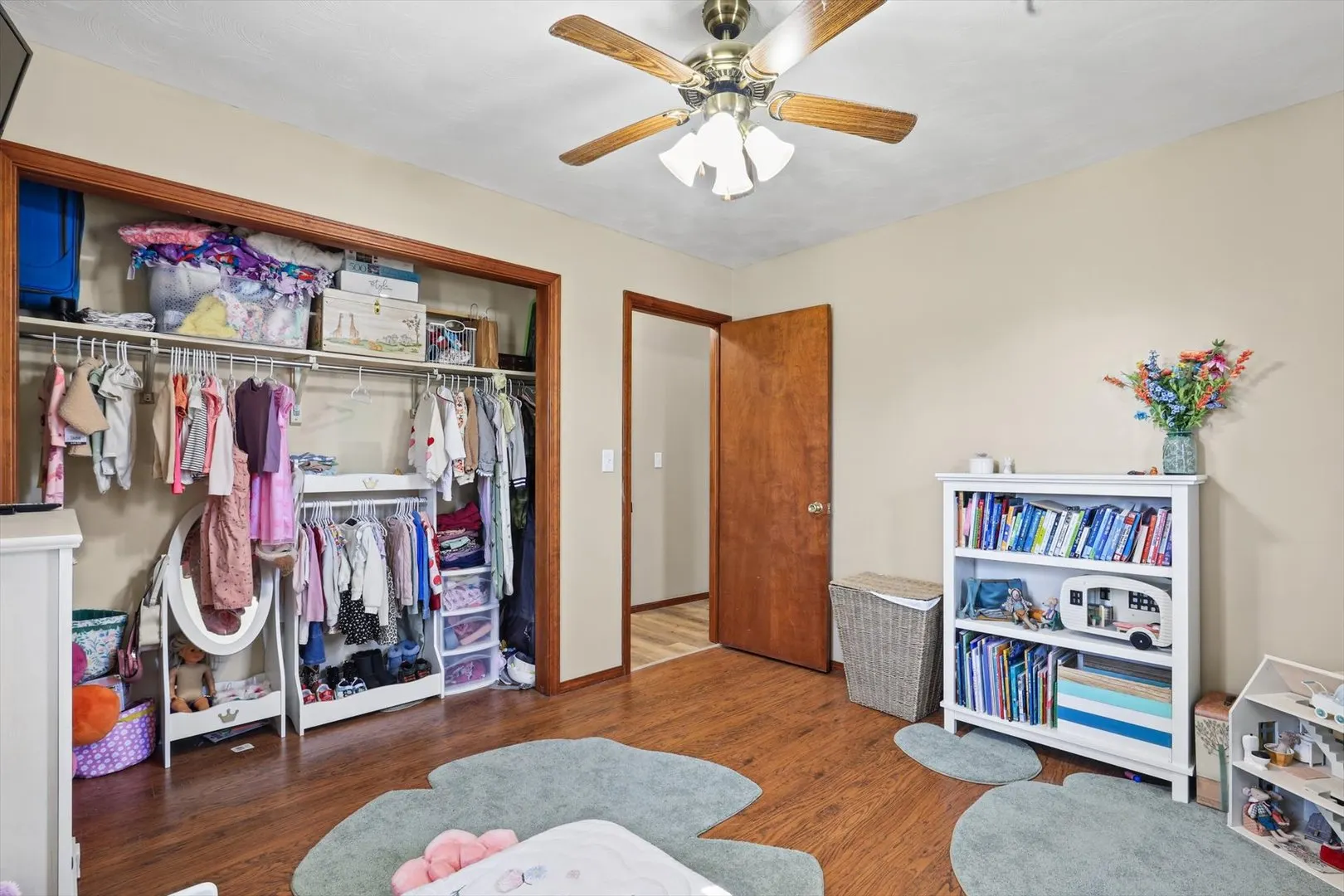 6 Hillcrest Drive IL