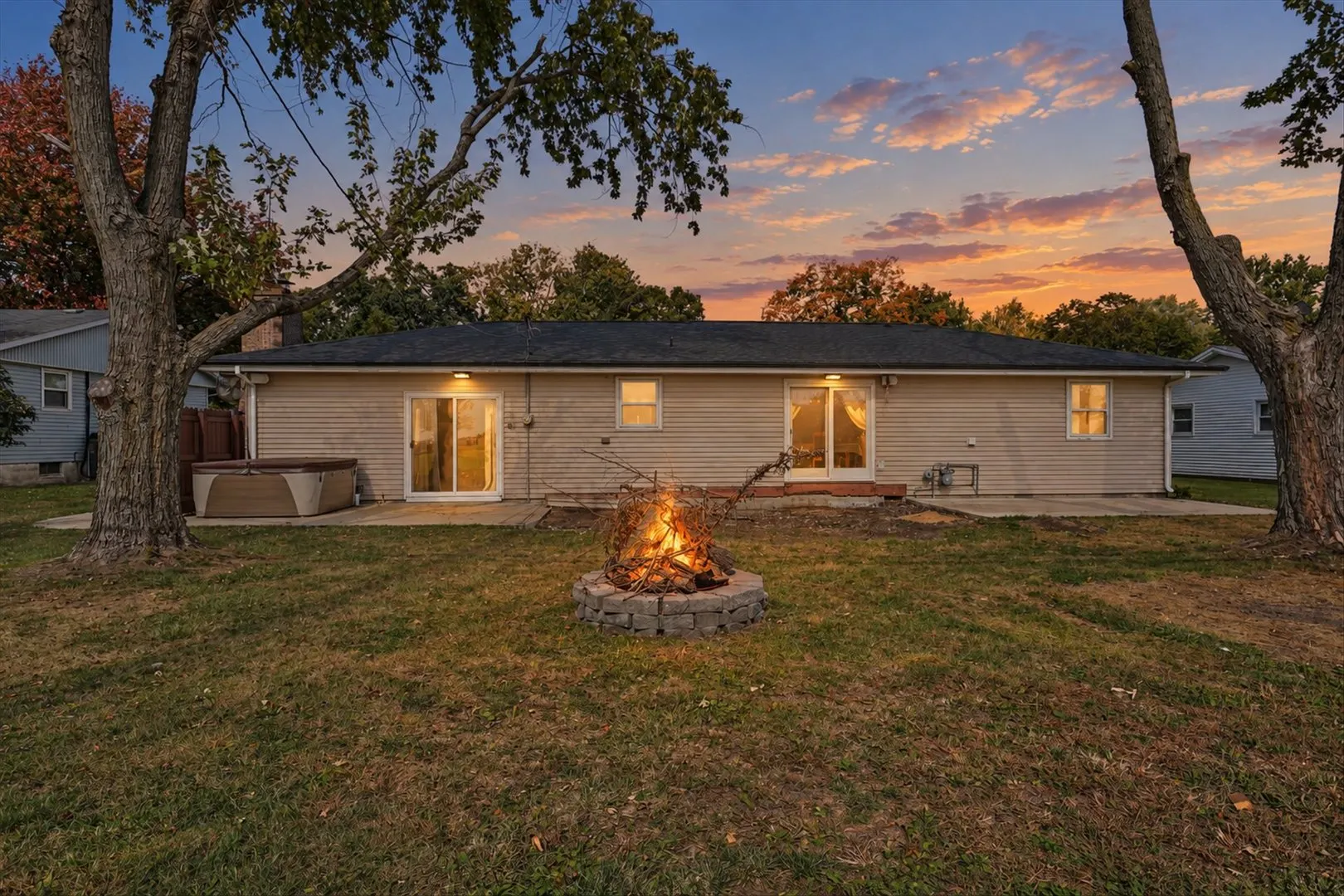 6 Hillcrest Drive IL