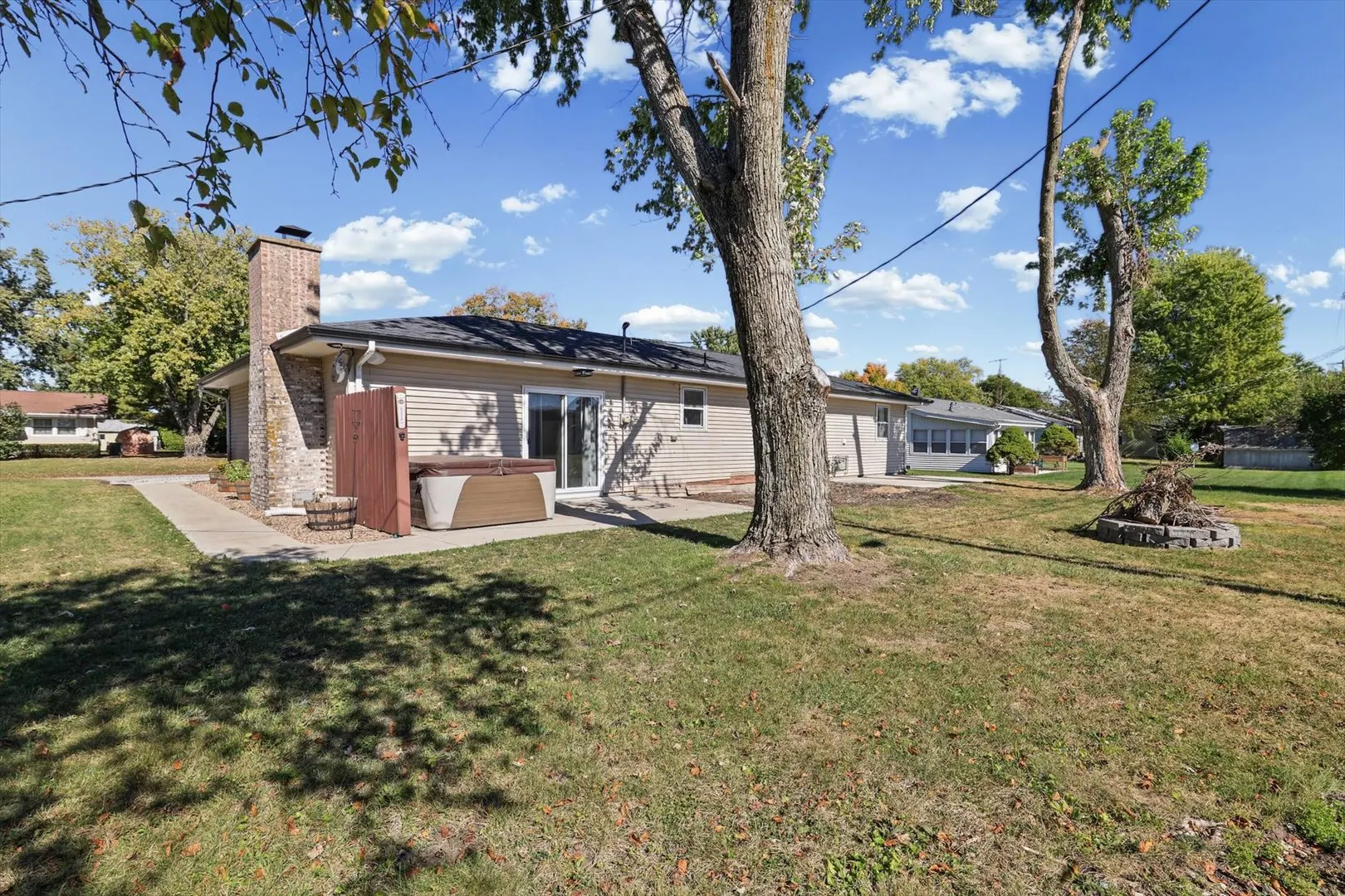 6 Hillcrest Drive IL