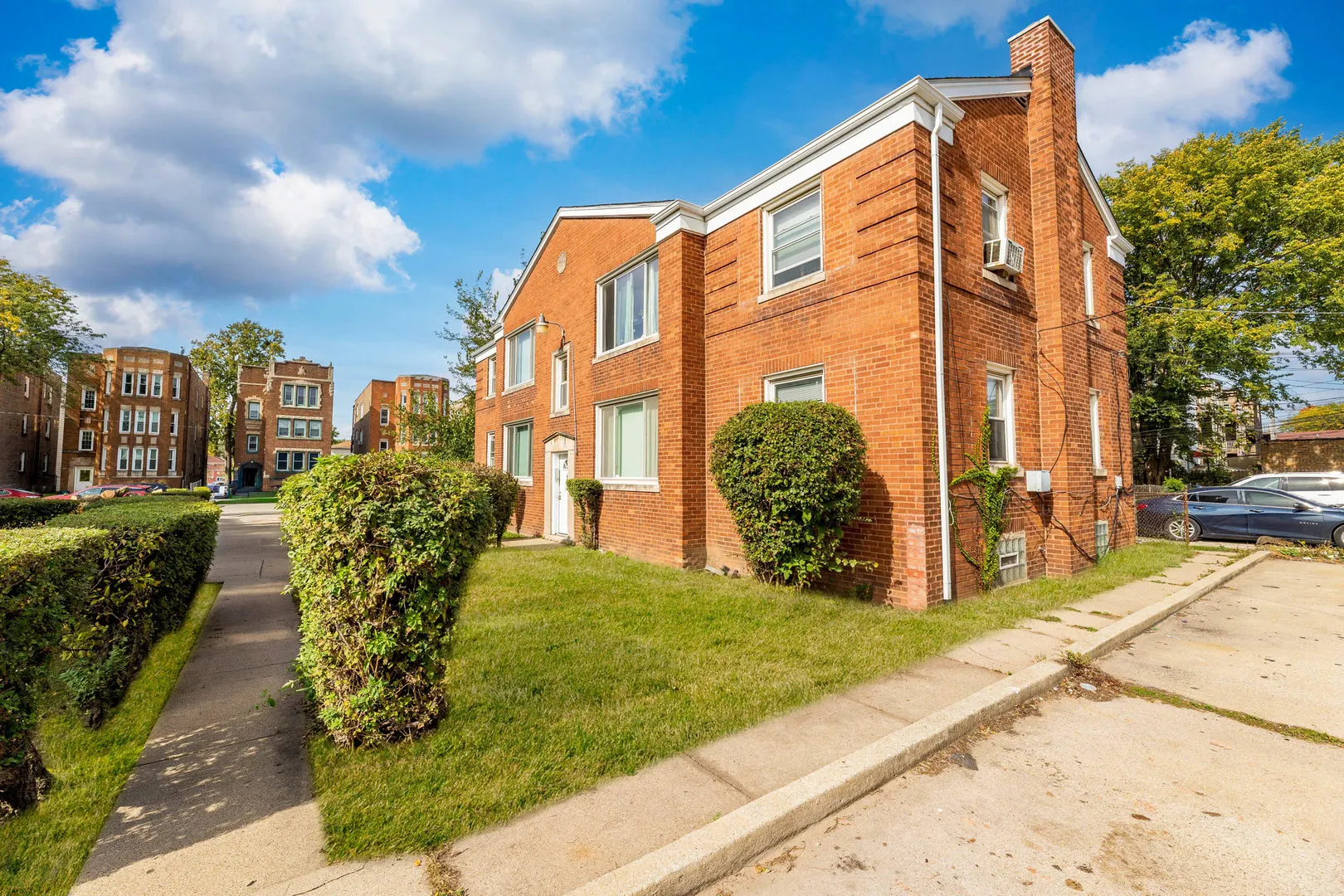 8939 S Blackstone Avenue IL