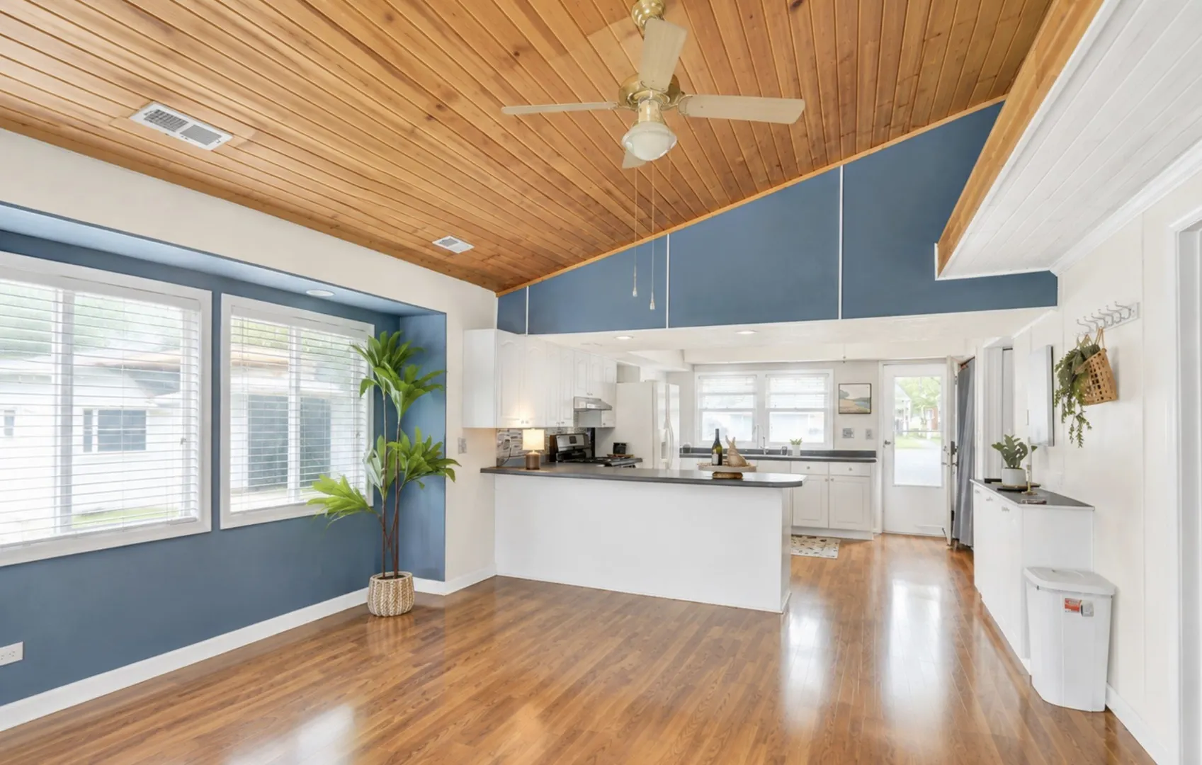 1614 River Terrace Drive IL