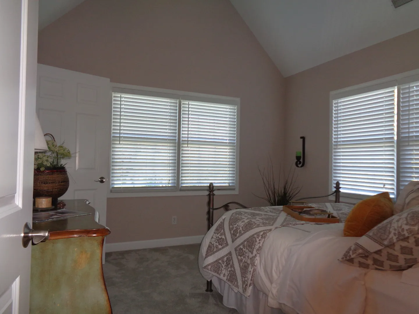 1915 W Cobblestone Lane IL