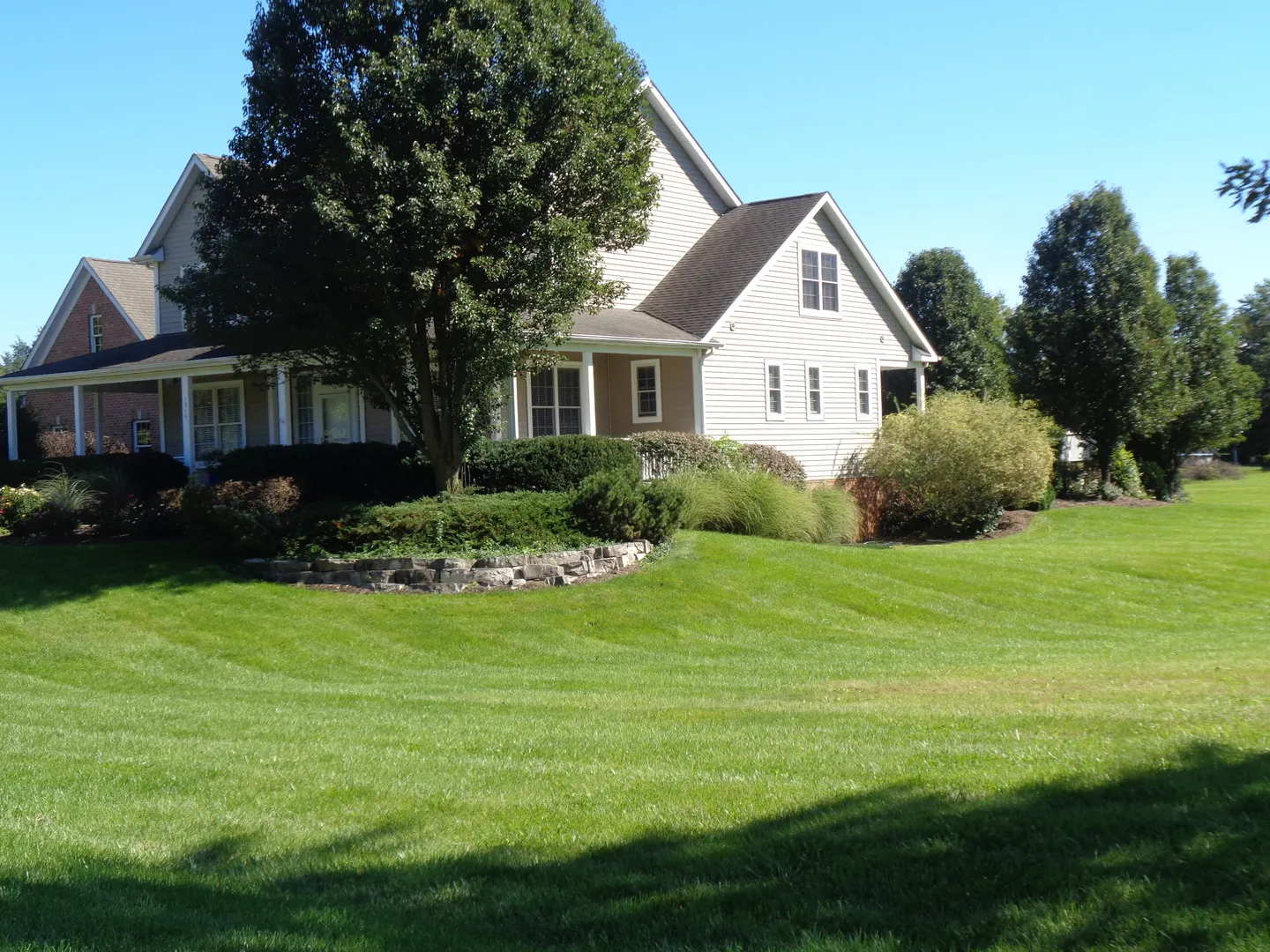 1915 W Cobblestone Lane IL