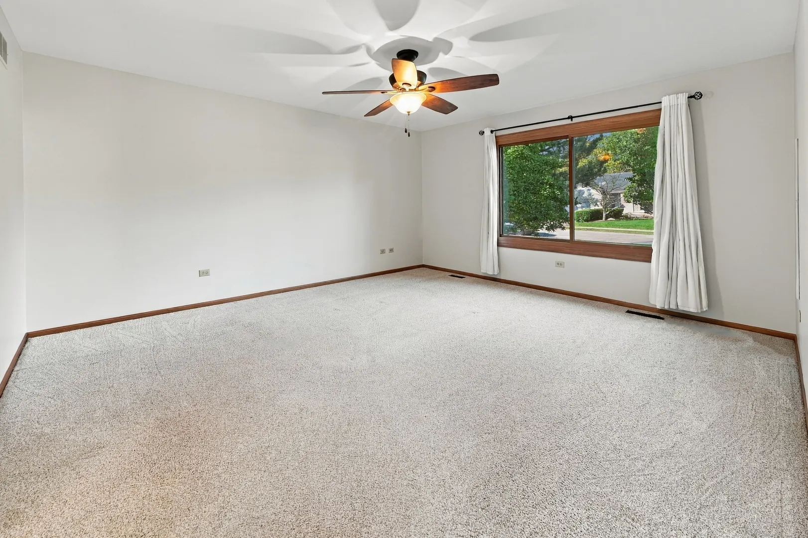 128 Bush Drive IL