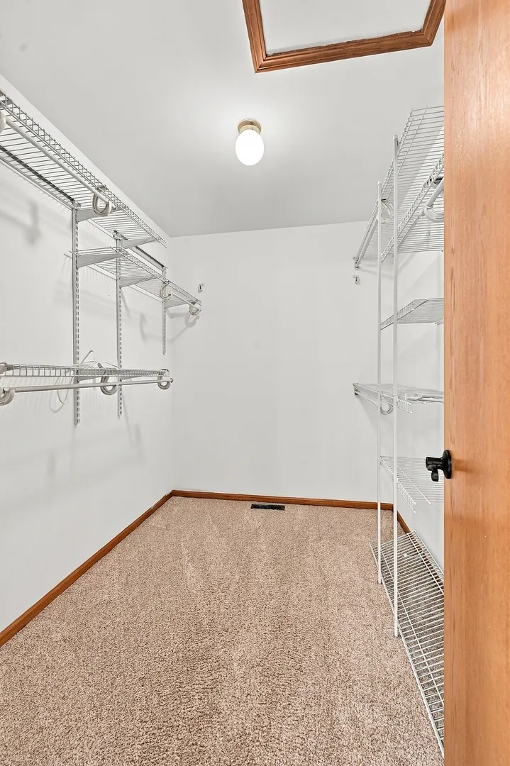 128 Bush Drive IL