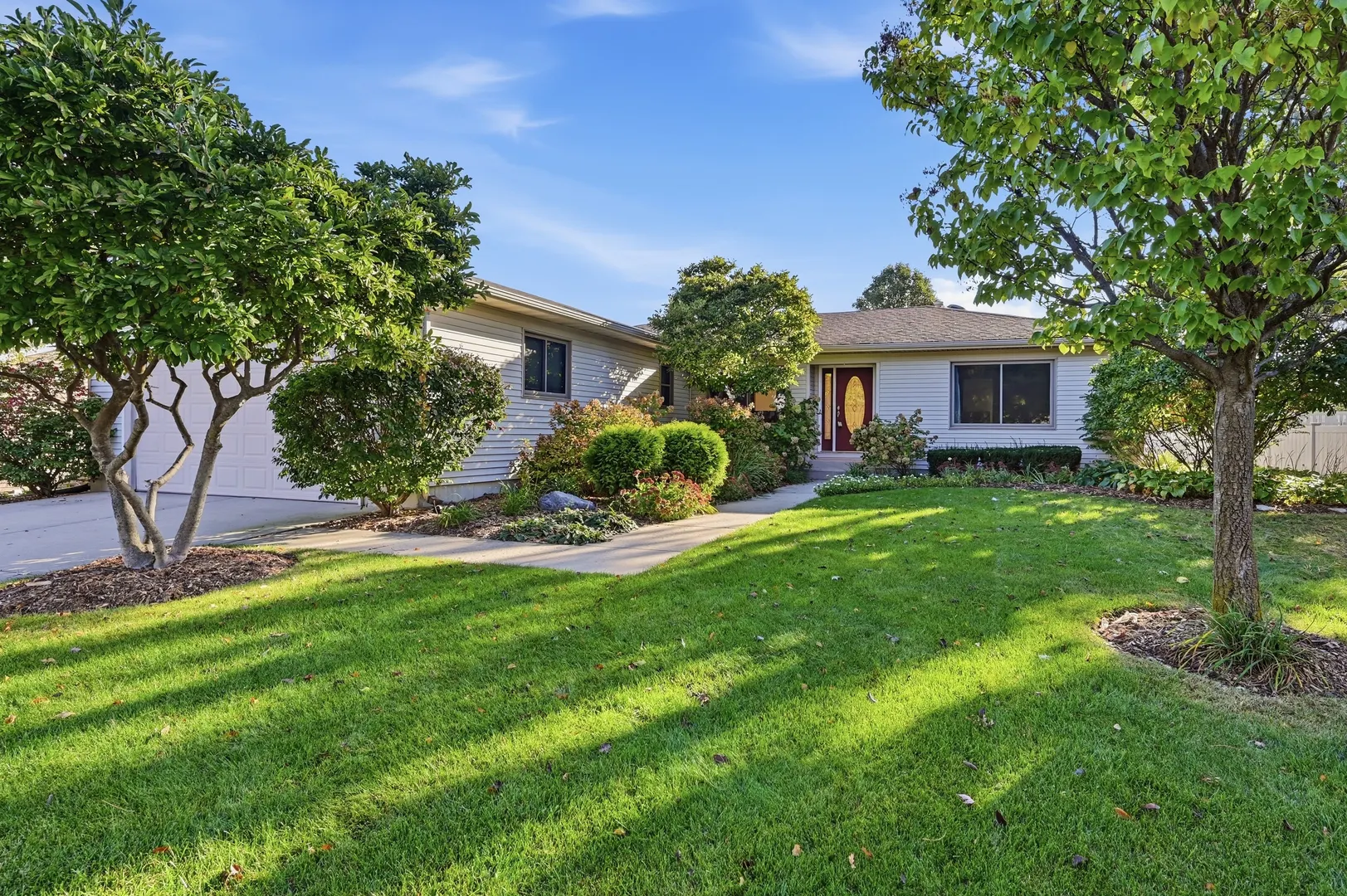 128 Bush Drive IL