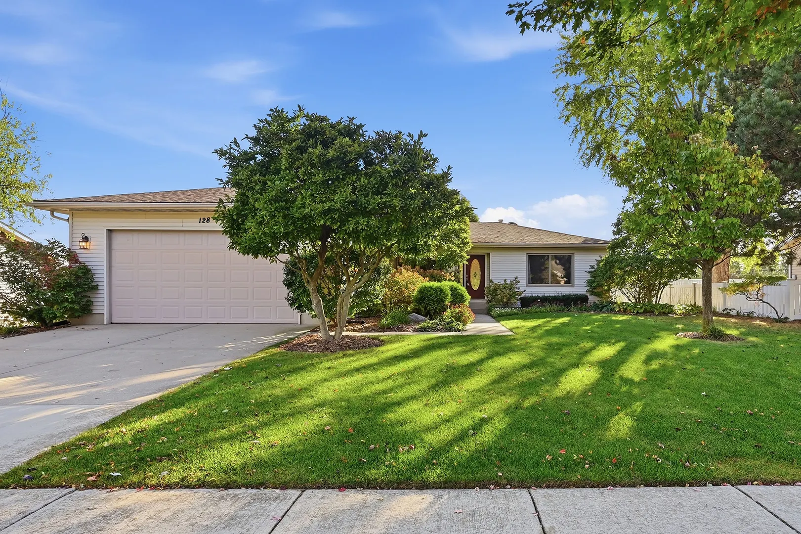 128 Bush Drive IL