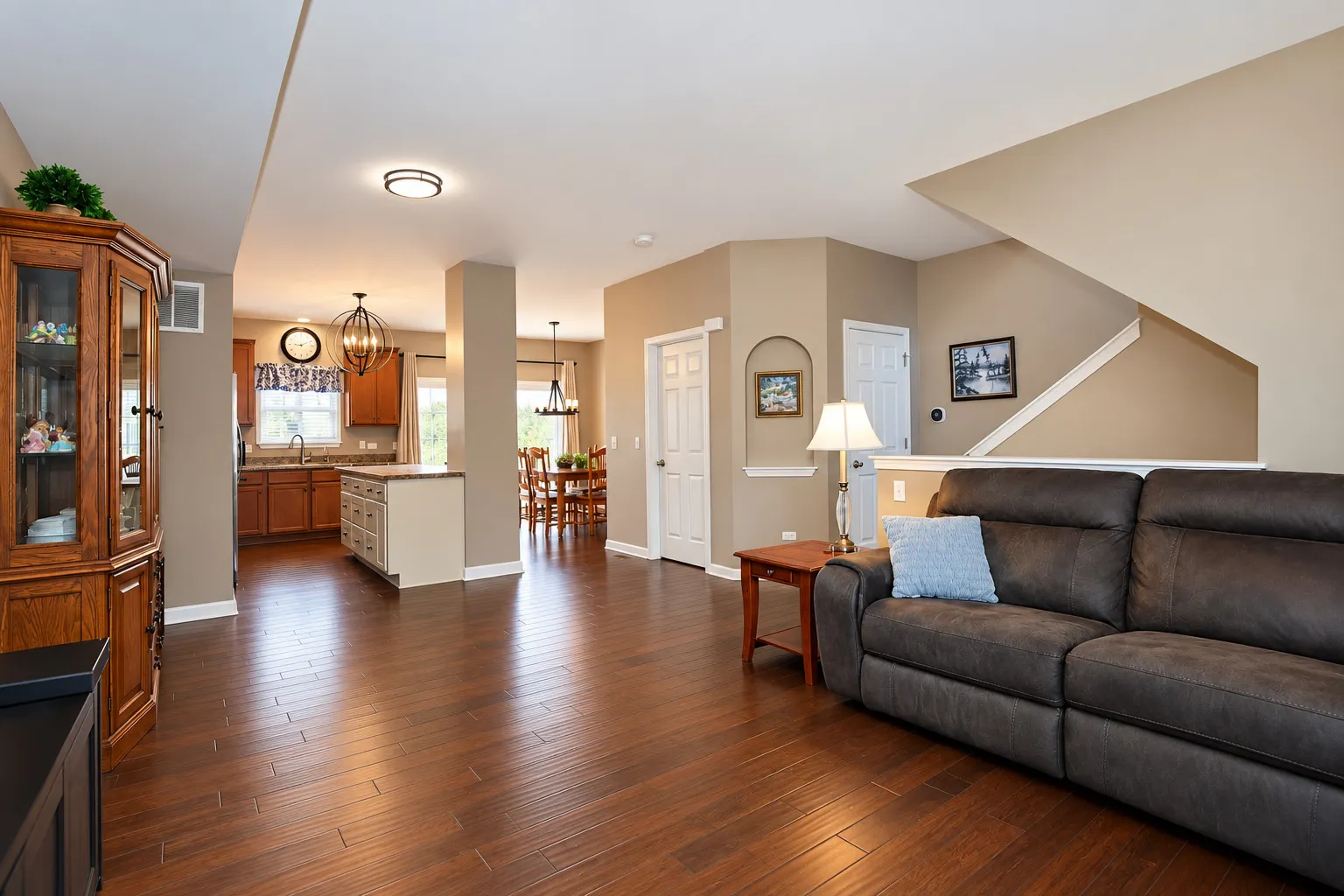 142 Lakeshore Drive IL