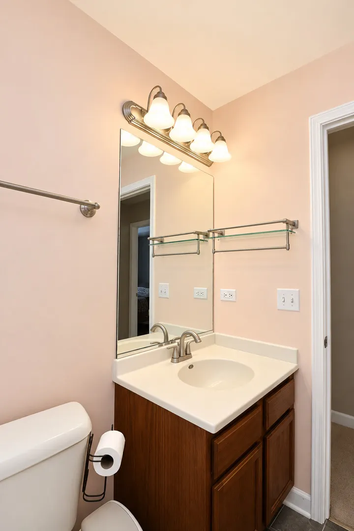 142 Lakeshore Drive IL