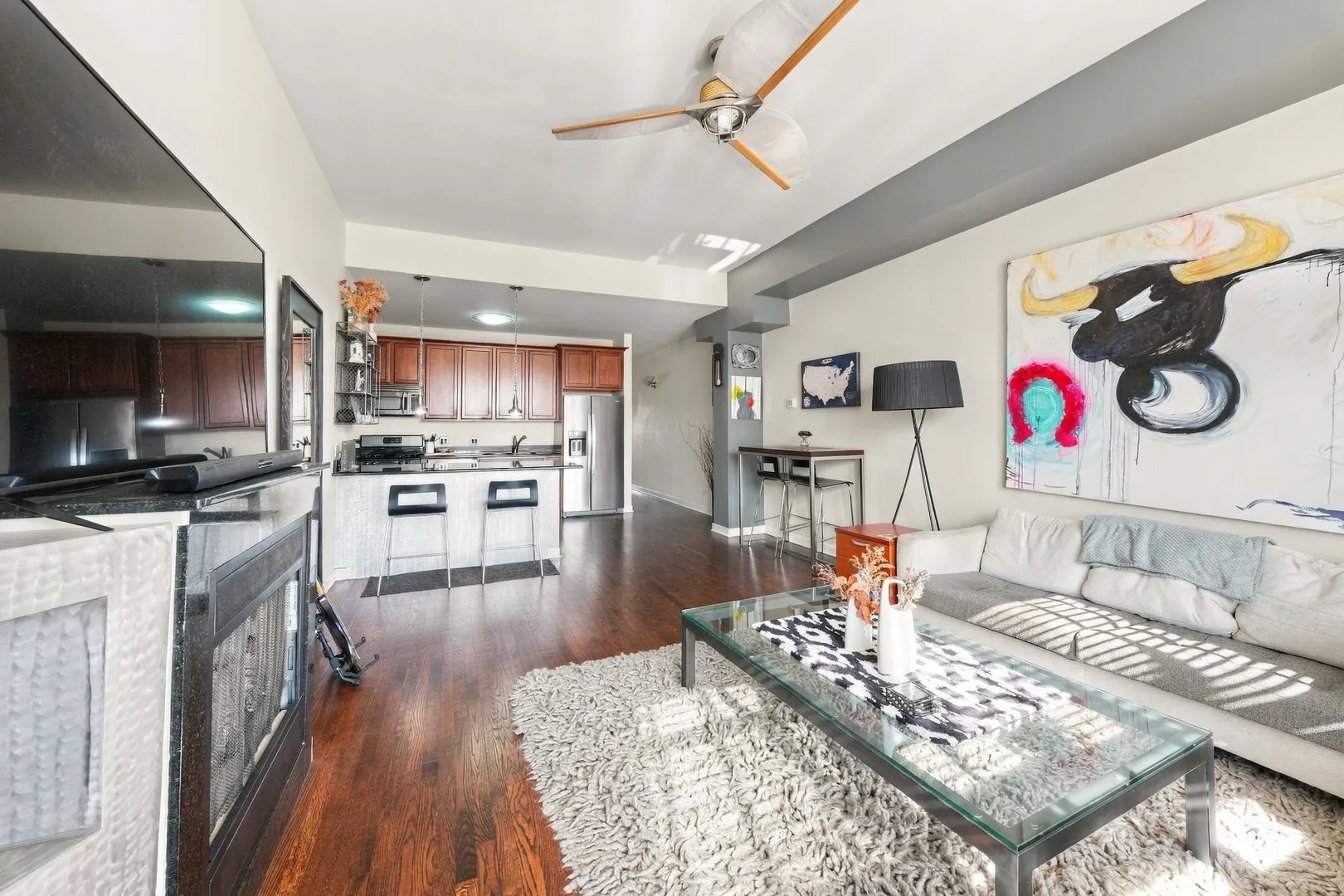 2510 W Irving Park Road IL #306