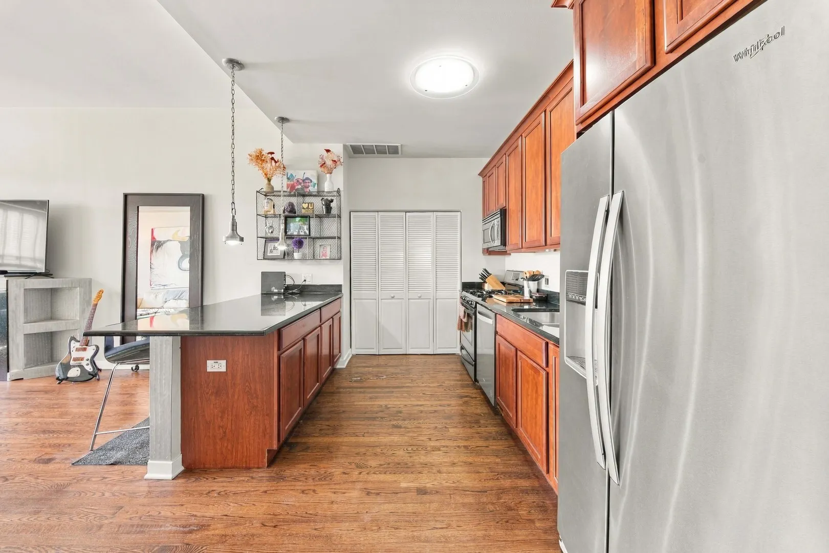 2510 W Irving Park Road IL #306