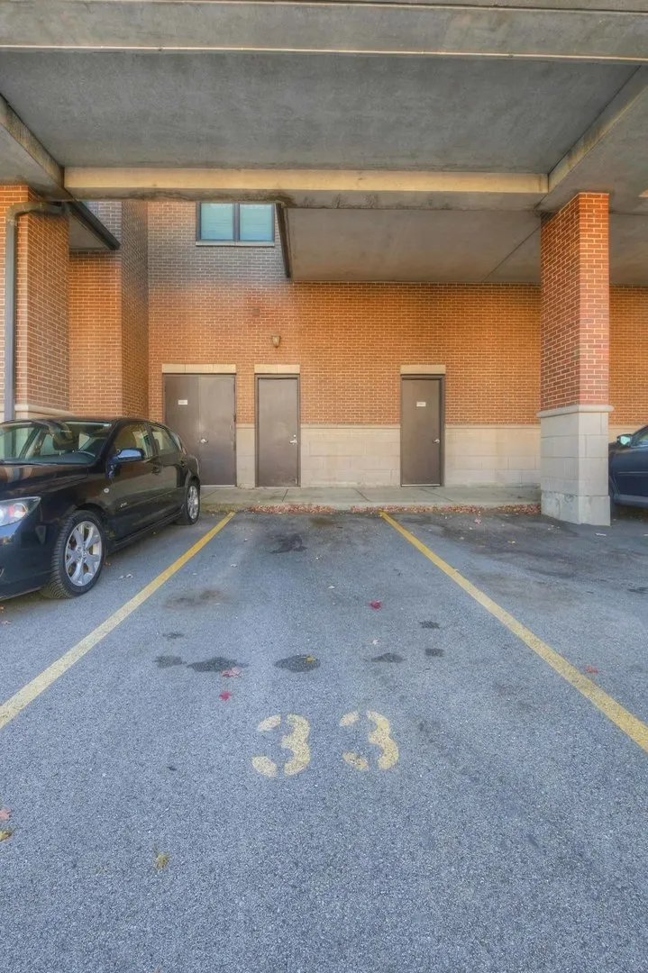 2510 W Irving Park Road IL #306