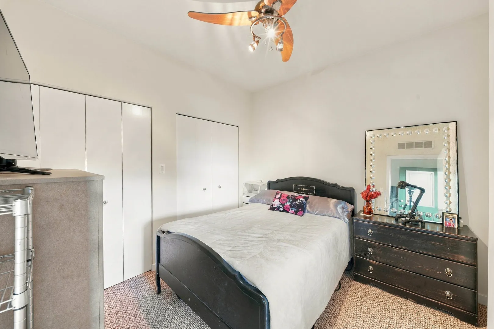 2510 W Irving Park Road IL #306